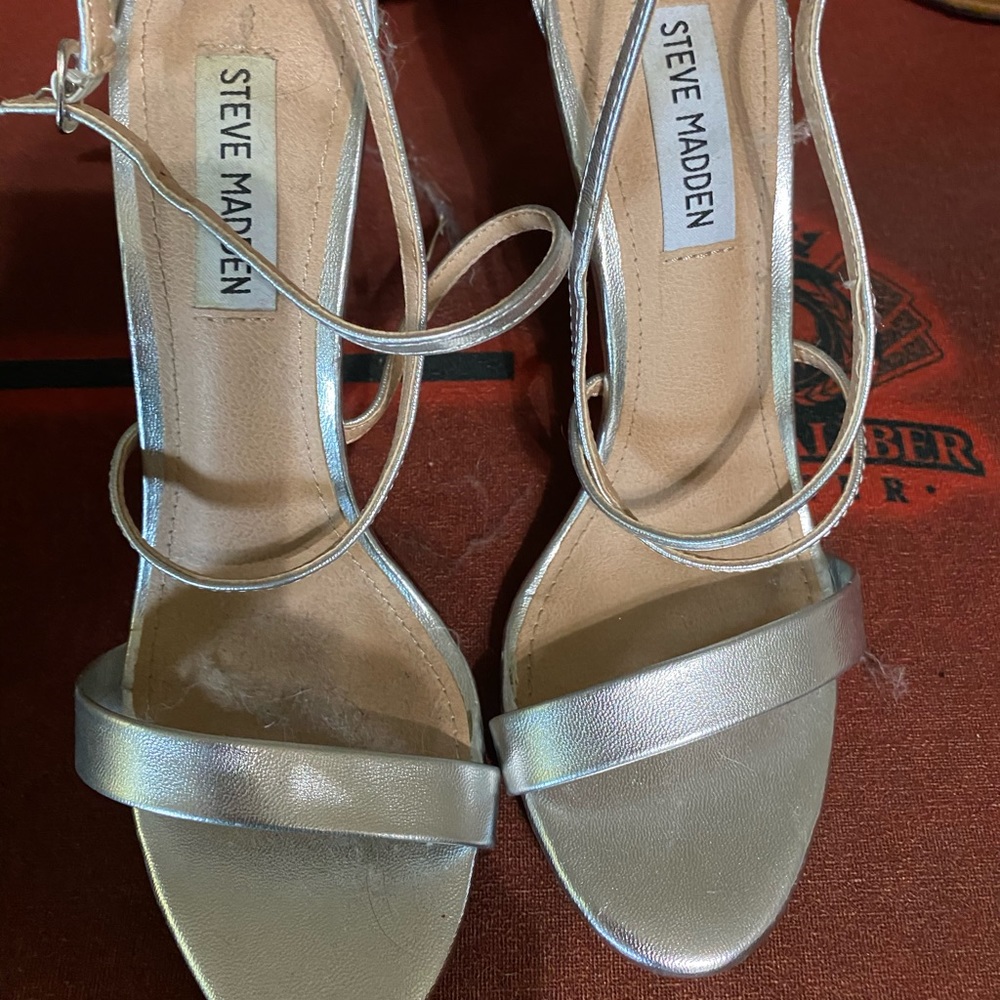 Heels sandal style silver